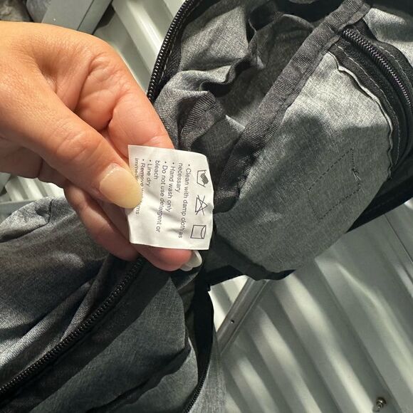 NWT- Card Tech backpack Gray Lightweight - Picture 9 of 12